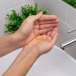 3-mg-face-lifestyle-oil-cleansing-method-swatch-web-1